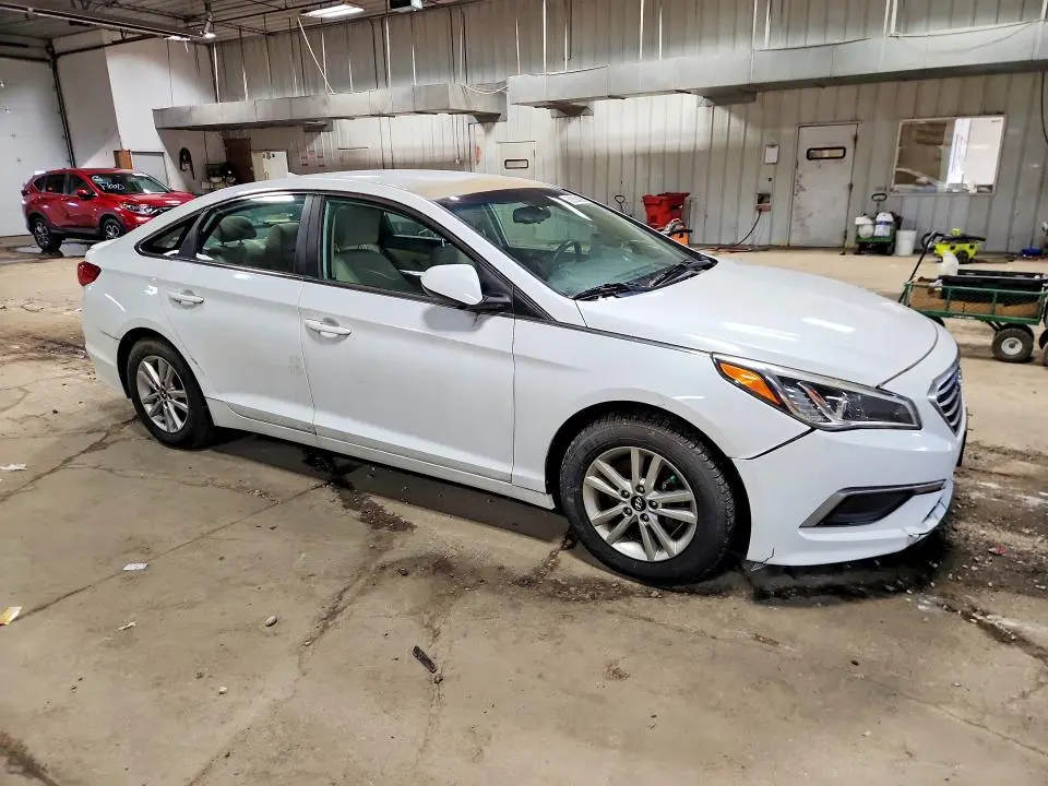 2016 HYUNDAI SONATA SE  