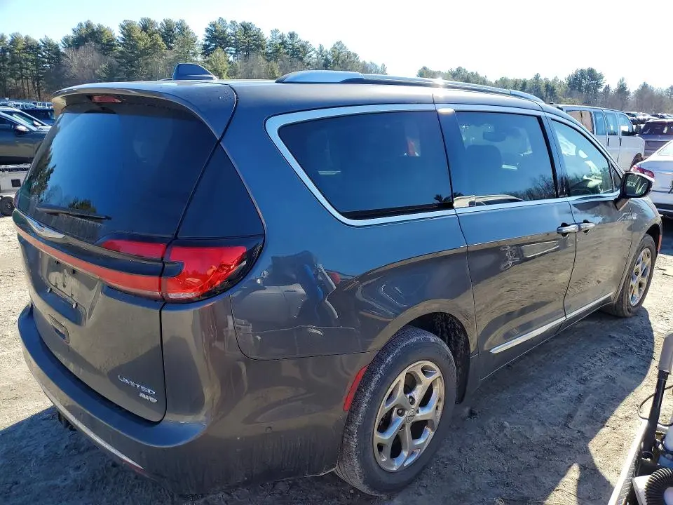 2021 CHRYSLER PACIFICA LIMITED  