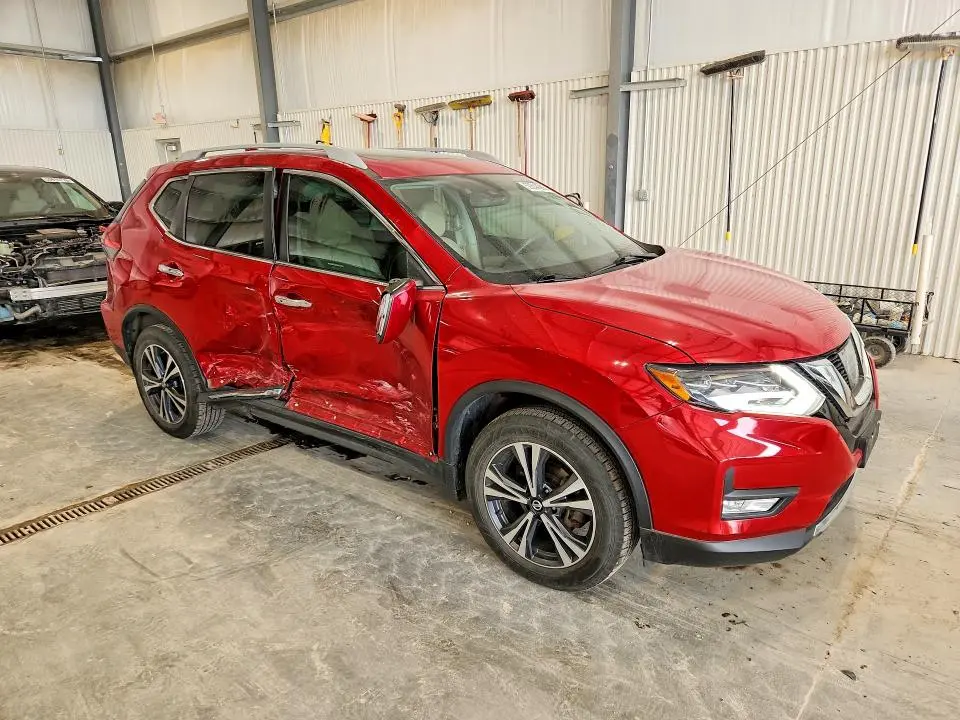 2017 NISSAN ROGUE SL  