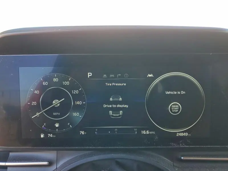 2024 KIA CARNIVAL SX  