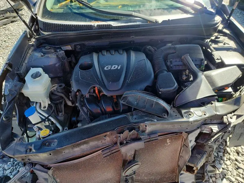 2011 HYUNDAI SONATA SE  