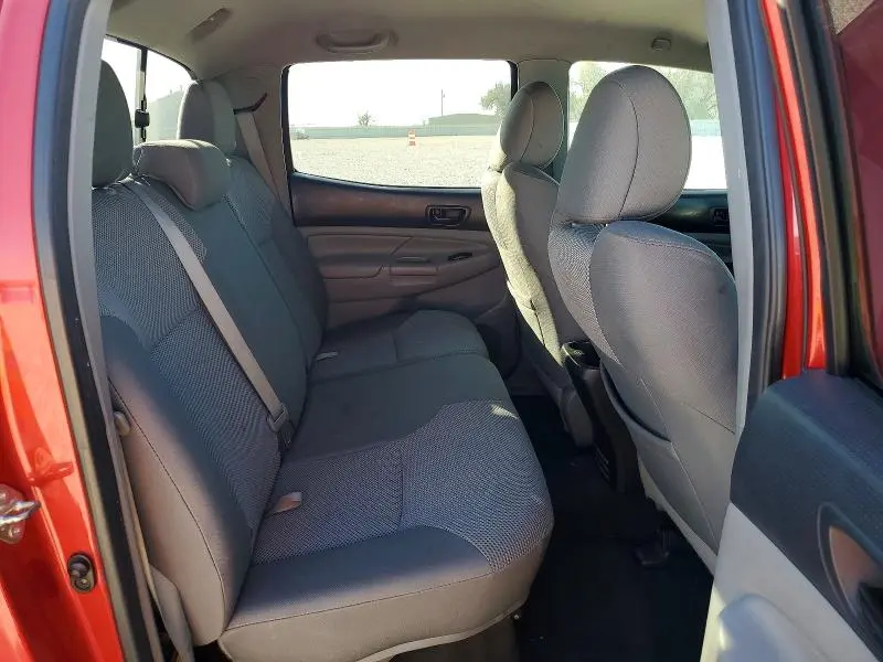 2015 TOYOTA TACOMA V6  