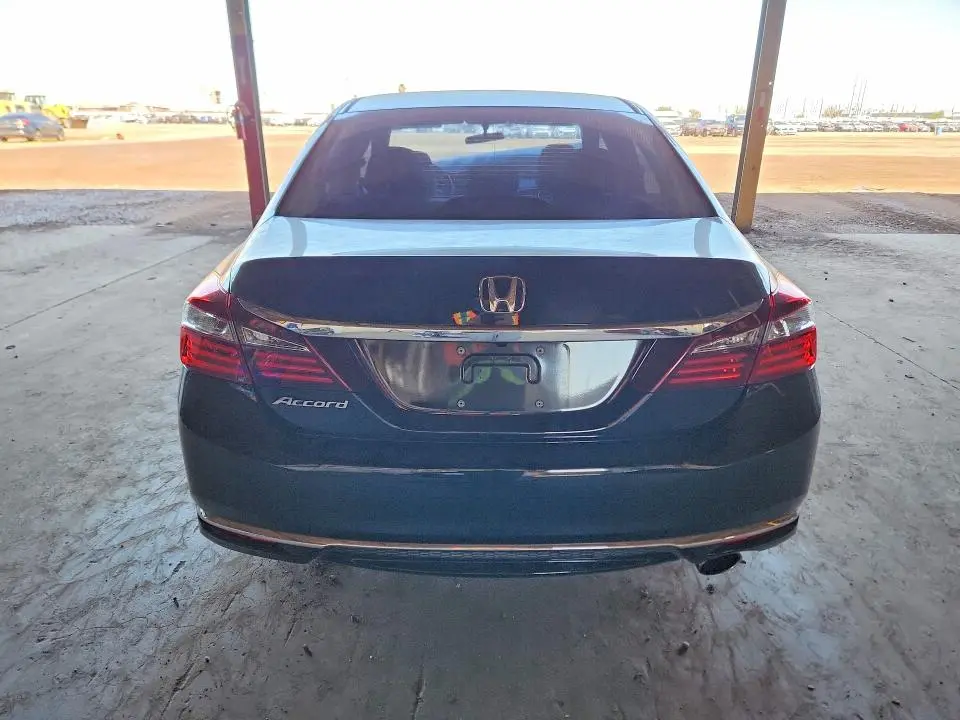 2017 HONDA ACCORD LX  