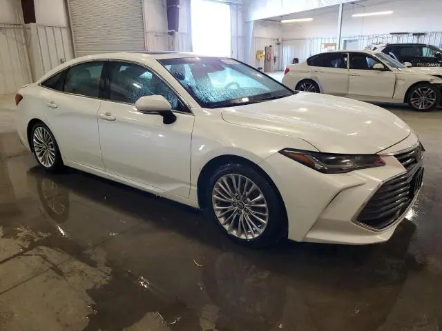 2020 TOYOTA AVALON LIMITED  