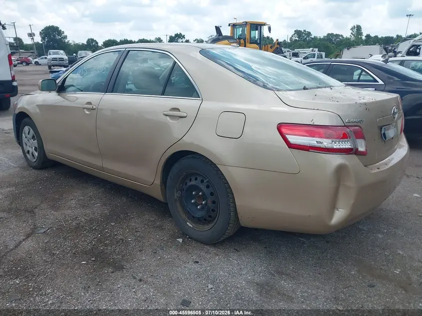 2010 TOYOTA CAMRY  