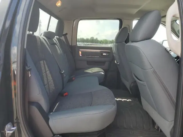2017 RAM 1500 SLT  