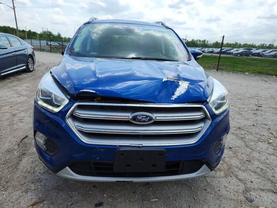 2017 FORD ESCAPE TITANIUM  