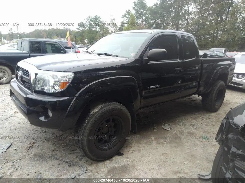 2011 TOYOTA TACOMA 