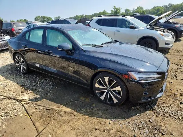 2022 VOLVO S60 B5 MOMENTUM  