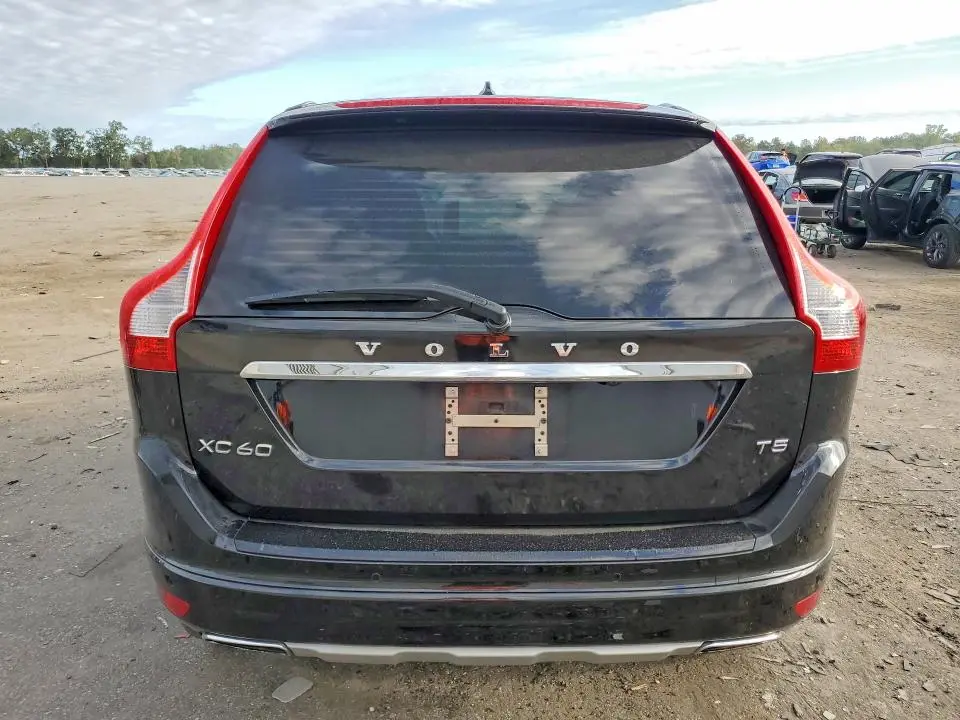 2017 VOLVO XC60 T5 INSCRIPTION  