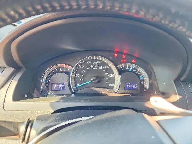 2012 TOYOTA CAMRY SE  