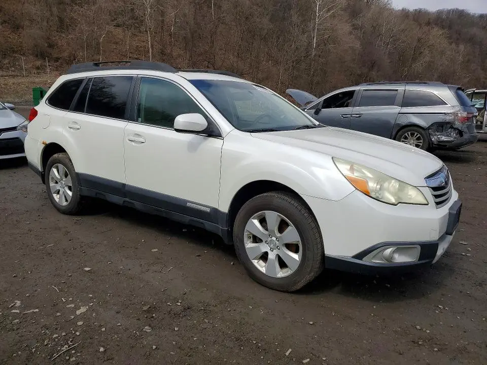 2011 SUBARU OUTBACK 2.5I PREMIUM  