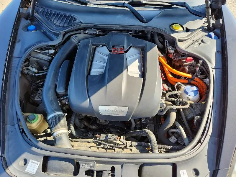 2015 PORSCHE PANAMERA SE HYBRID  