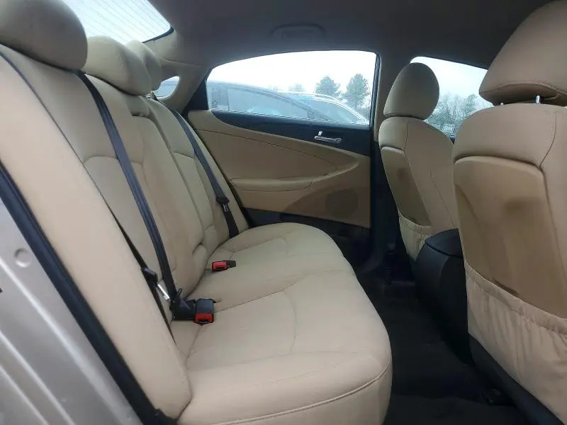 2012 HYUNDAI SONATA GLS  