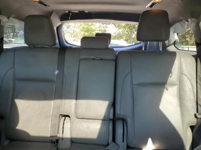 2016 TOYOTA HIGHLANDER XLE  