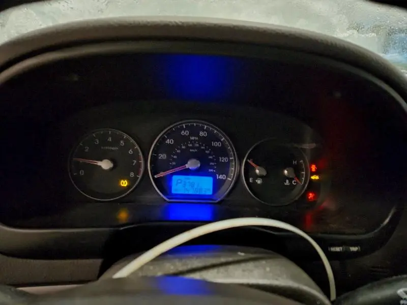 2010 HYUNDAI SANTA FE GLS  