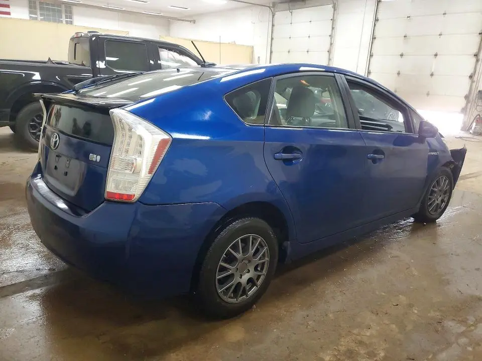 2010 TOYOTA PRIUS II  