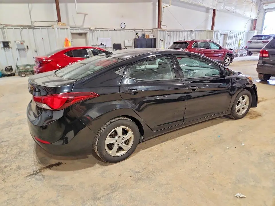 2014 HYUNDAI ELANTRA SE  