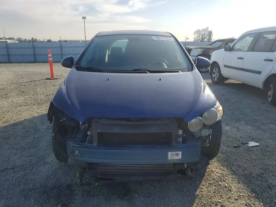 2013 CHEVROLET SONIC LT  