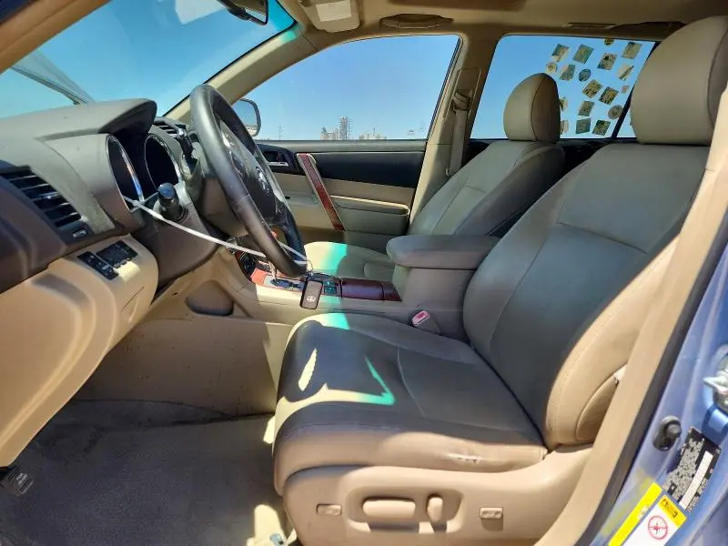 2010 TOYOTA HIGHLANDER LIMITED  
