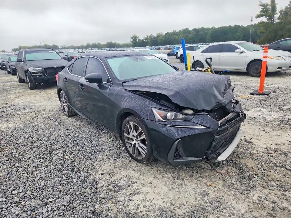 2018 LEXUS IS 300  