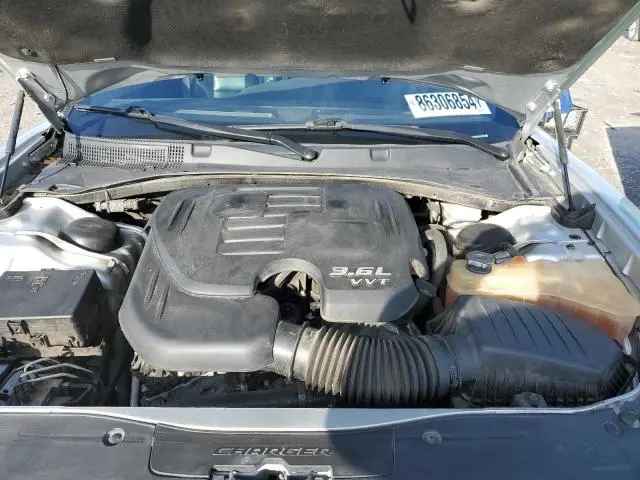 2020 DODGE CHARGER SXT  