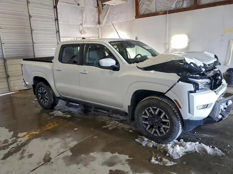 2024 NISSAN FRONTIER SL