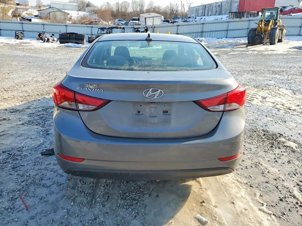 2014 HYUNDAI ELANTRA SE  