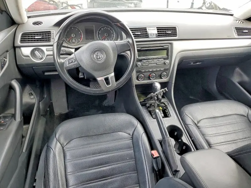 2015 VOLKSWAGEN PASSAT S  