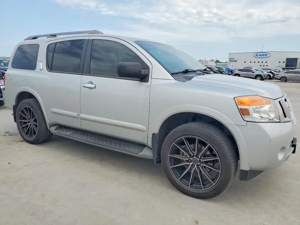 2015 NISSAN ARMADA SV  