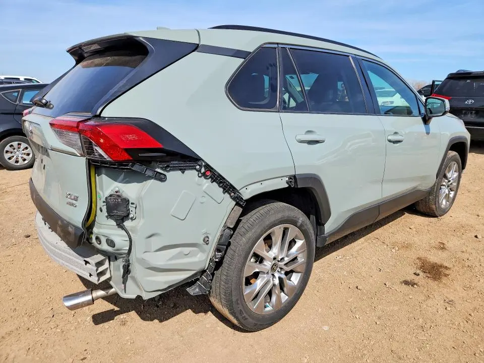 2023 TOYOTA RAV4 XLE PREMIUM  
