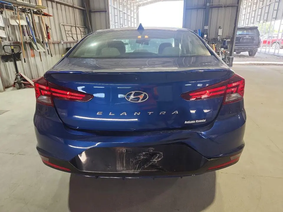 2019 HYUNDAI ELANTRA SEL  