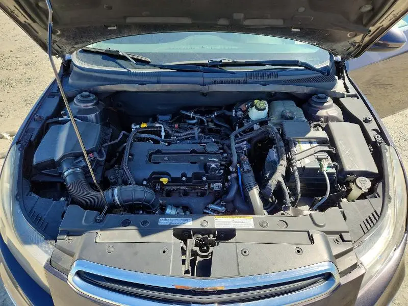 2015 CHEVROLET CRUZE LT  