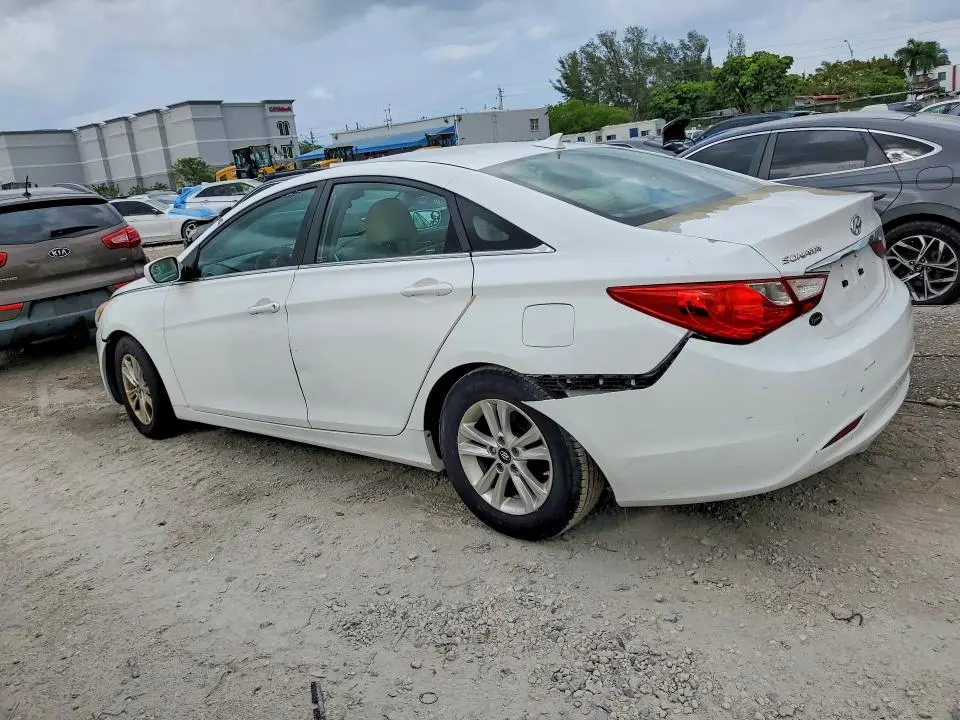2013 HYUNDAI SONATA GLS  