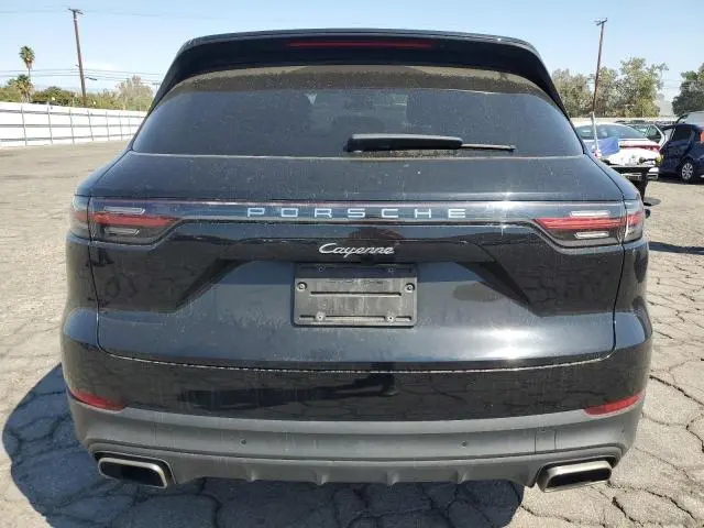 2019 PORSCHE CAYENNE