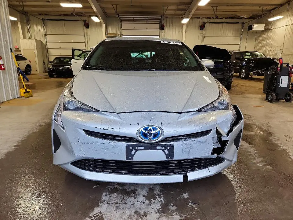 2016 TOYOTA PRIUS THREE  