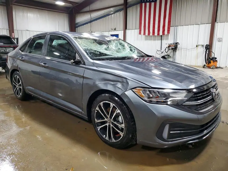 2024 VOLKSWAGEN JETTA SPORT  