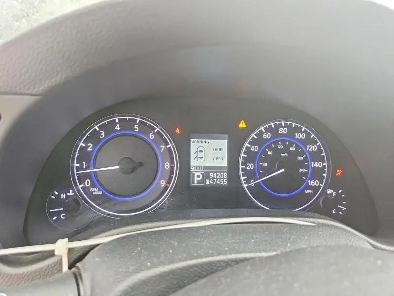 2015 INFINITI Q40 BASE  
