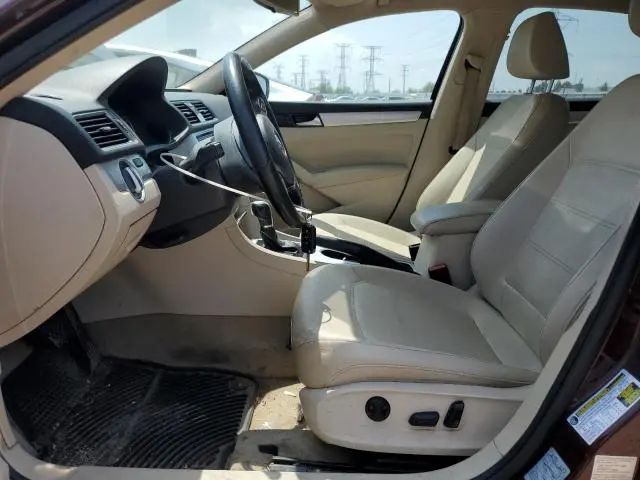 2013 VOLKSWAGEN PASSAT SE  