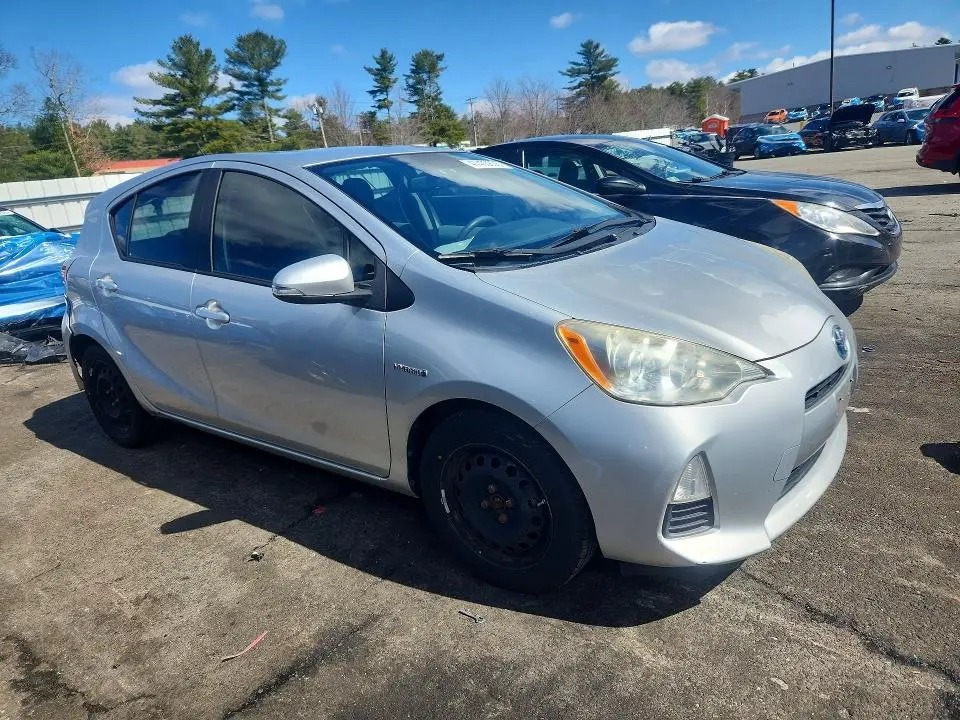 2012 TOYOTA PRIUS C TWO  