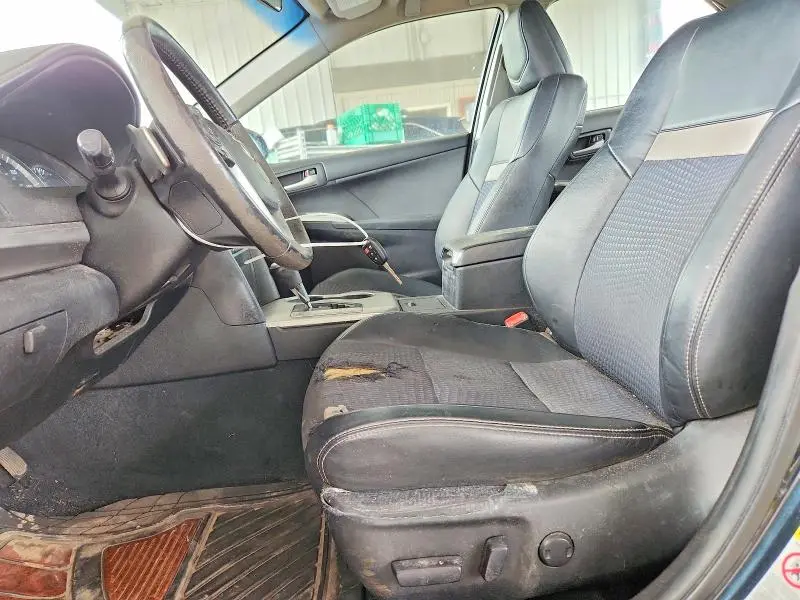 2012 TOYOTA CAMRY SE  