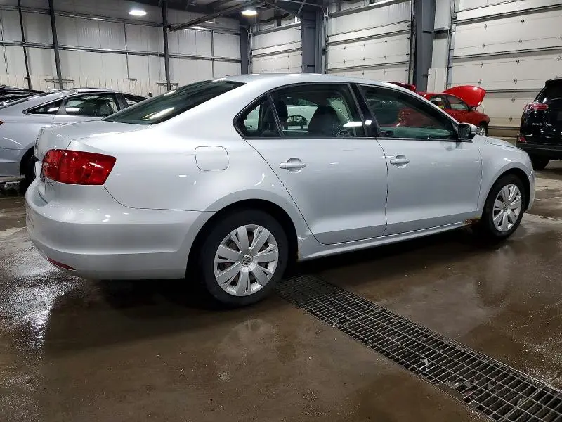 2011 VOLKSWAGEN JETTA SE  