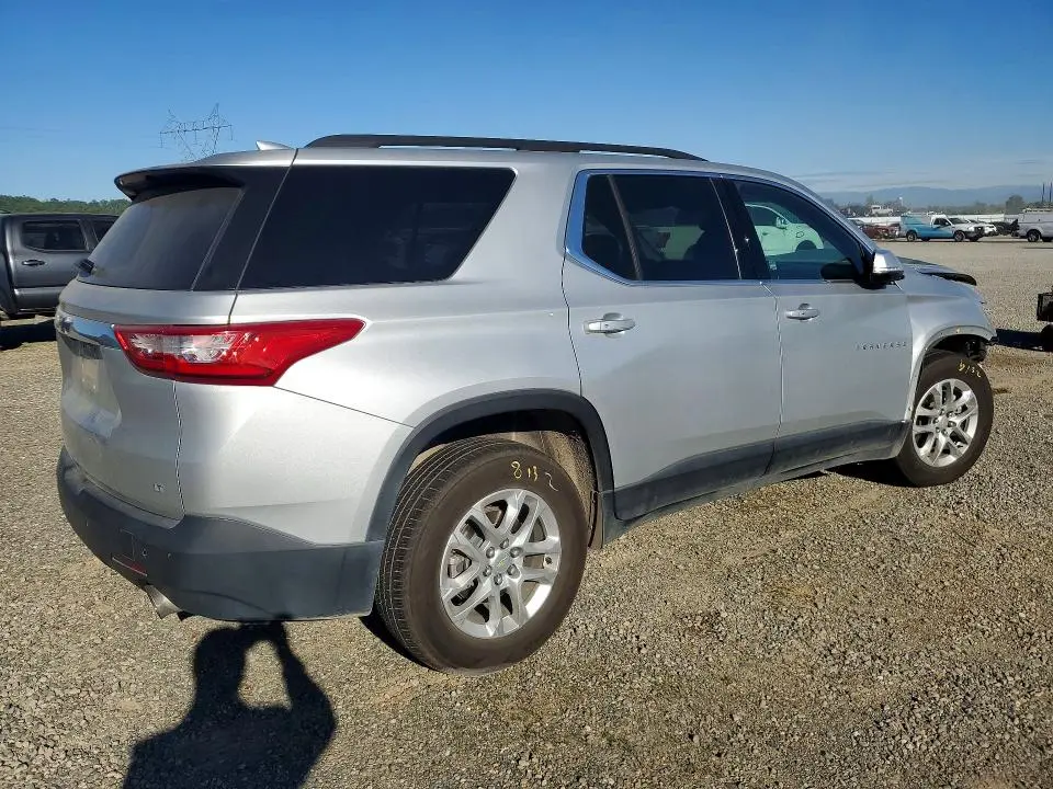 2020 CHEVROLET TRAVERSE LT  
