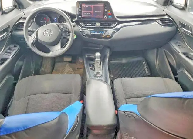 2019 TOYOTA C-HR LE  