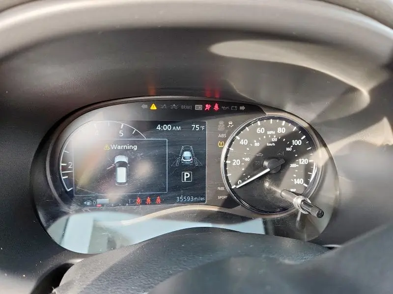 2022 NISSAN KICKS SV  