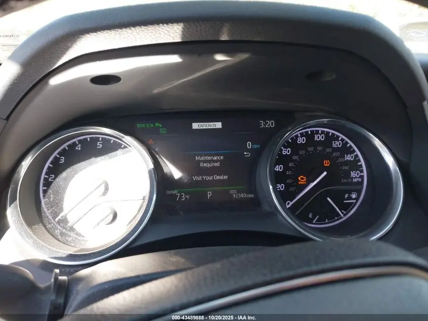 2019 TOYOTA CAMRY XLE V6