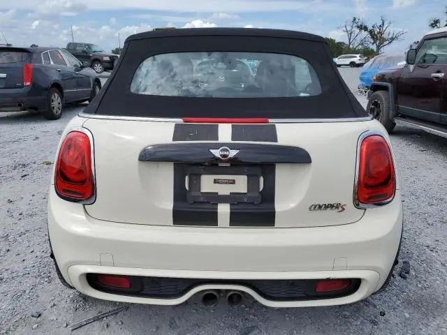 2018 MINI COOPER S  