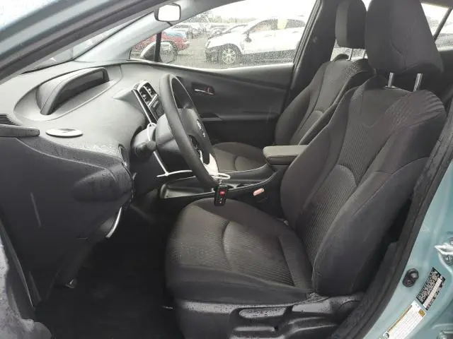 2017 TOYOTA PRIUS   