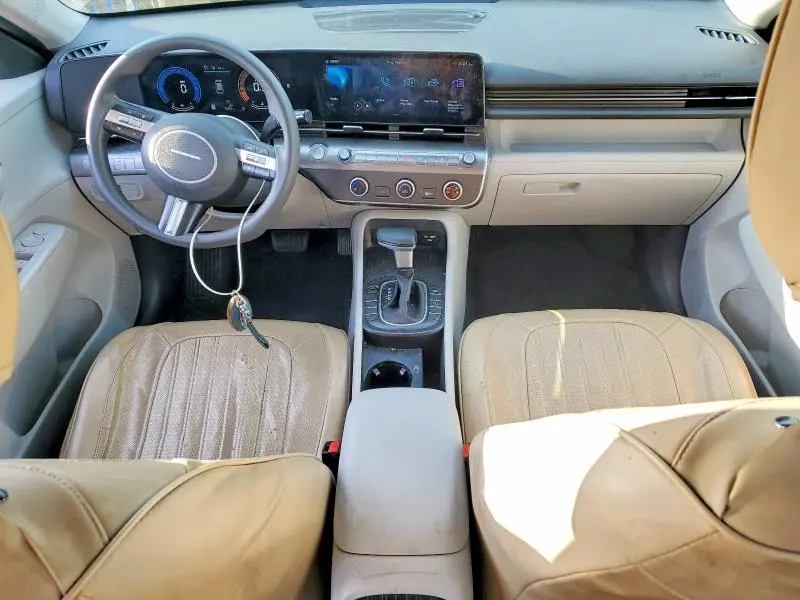 2024 HYUNDAI KONA SE  