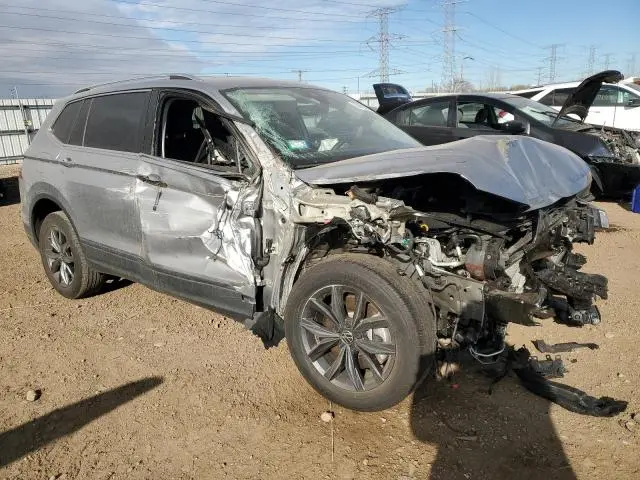 2022 VOLKSWAGEN TIGUAN SE  